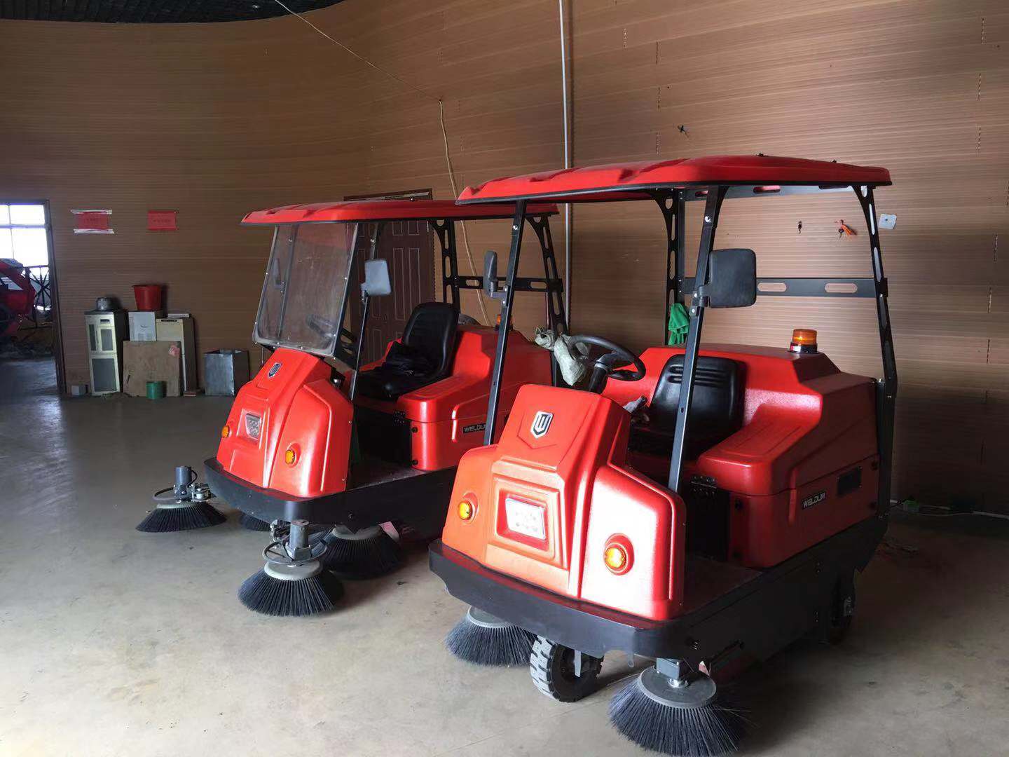 您對電動清掃車清掃車了解多少 他們有什么特點