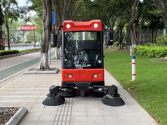 工業(yè)掃地機